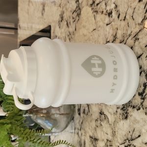 White classic hydrojug